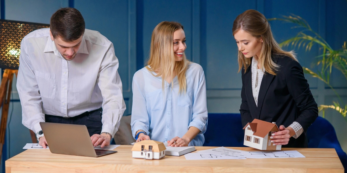 What Are The Benefits Of Using A Tax Accountant In York Versus Doing Taxes Myself?