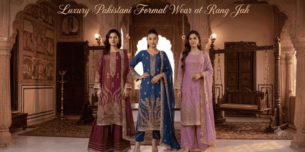 Pakistani Formal Wear at Rang Jah That Blends Heritage with Elegance
