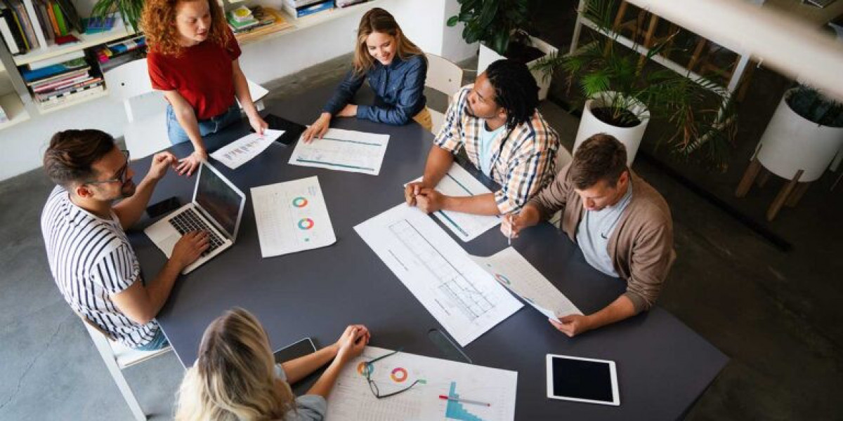 Freelance Web Designer Singapore: Why Hiring a Freelancer Can Be the Right Choice for Your Business