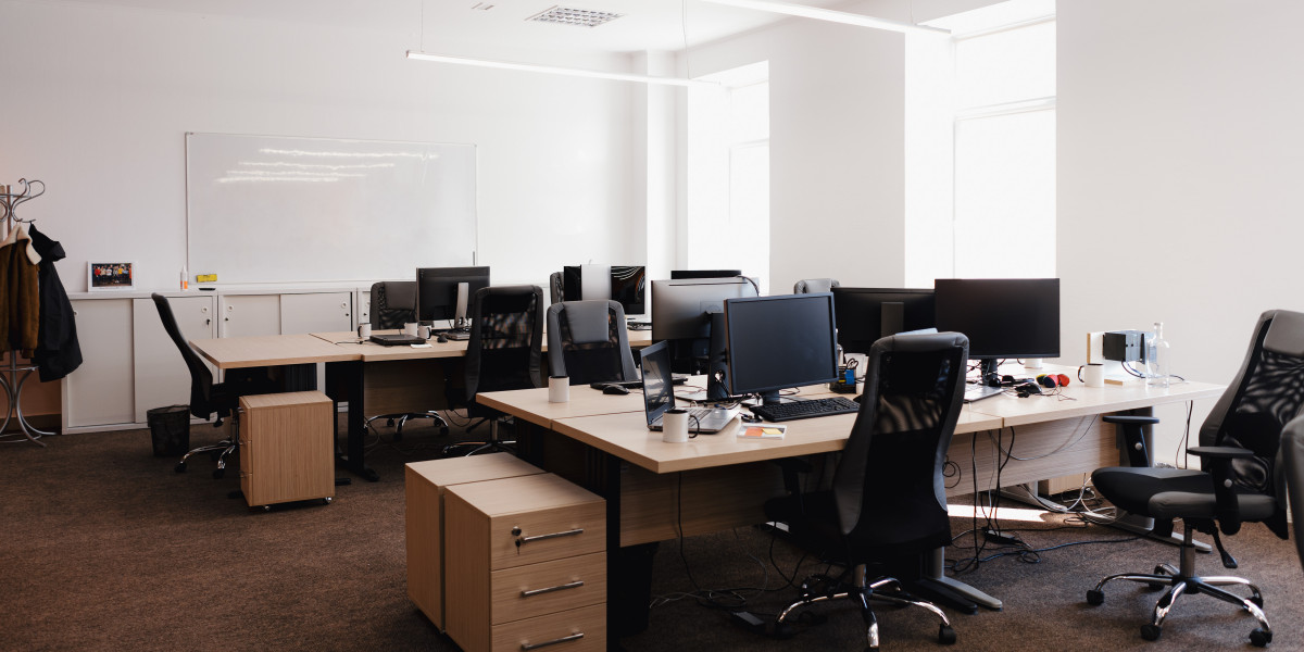 How to Choose Durable Office Furniture for a Busy Workplace