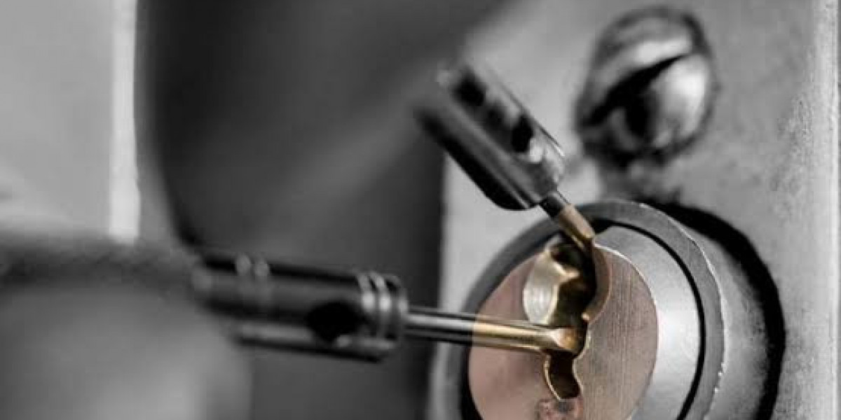 24 Hour Locksmith Dubai: How to Handle Lock Problems Outside Normal Hours